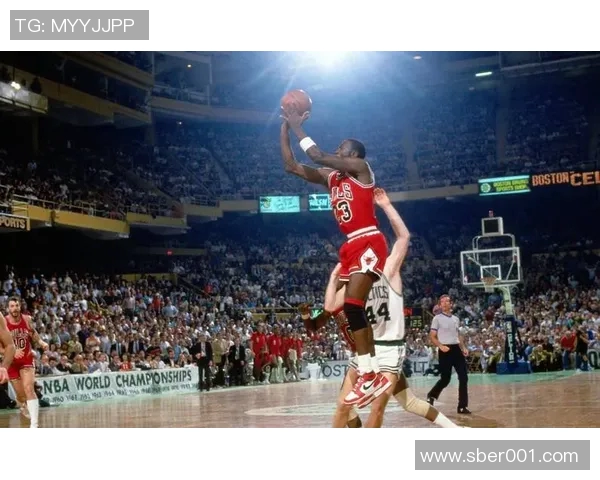 乔丹克拉克森：从替补到全明星的华丽蜕变与篮球传奇之路